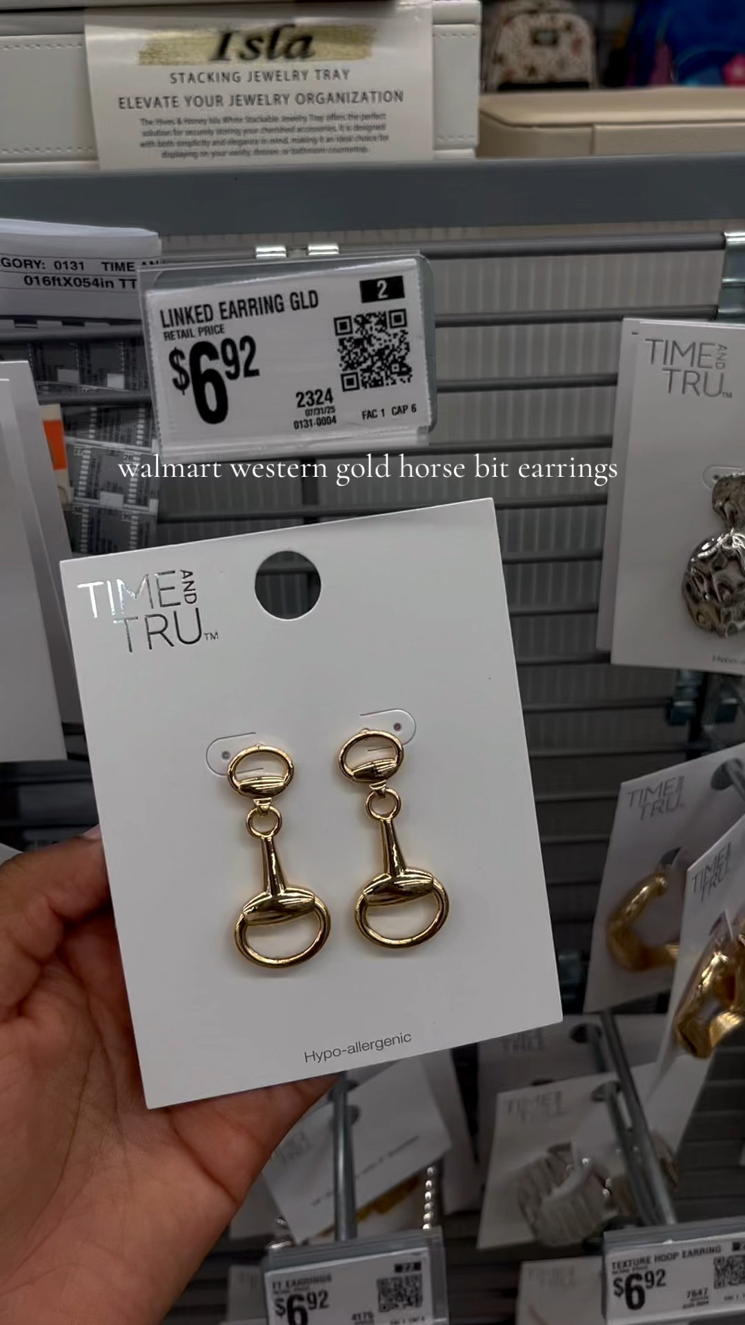 Western gold horse bit earrings from Walmart 🤠
Under $7, lightweight, and easy everyday western accessory.
Linked exact pair + details. #WalmartFinds 


#LTKFindsUnder50 #LTKBeauty