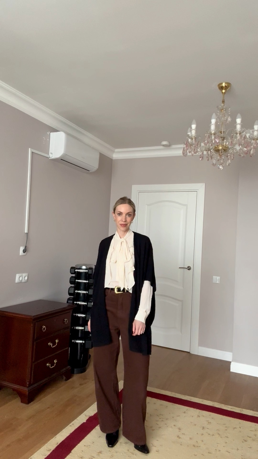 Workwear look, spring office wear, ruffle bow blouse, brown jeans, black and brown outfit 

#LTKOver40 #LTKspringtrends #LTKWorkwear