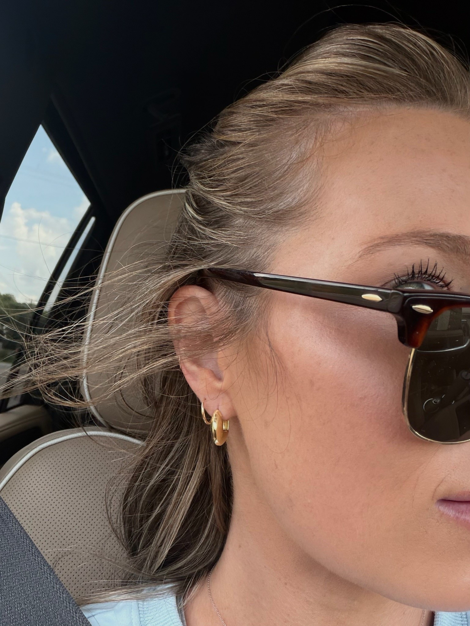 the earrings I wear everyday!✨

everyday jewelry | gold hoops | sunglasses

#LTKootd #LTKBeauty #LTKgrwm