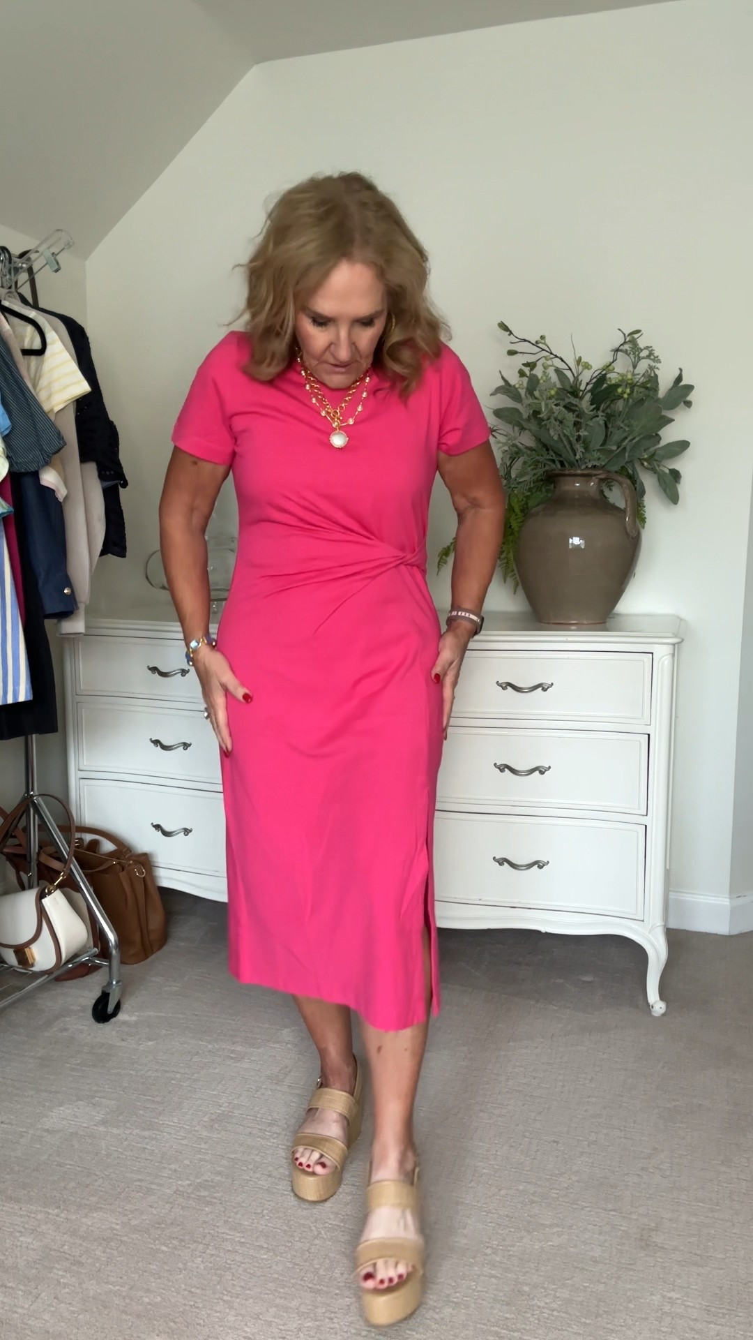 Tshirt dress size medium petite. 

Loft sale 

Pink dress casual dress 

#LTKOver40 #LTKSaleAlert #LTKFindsUnder50