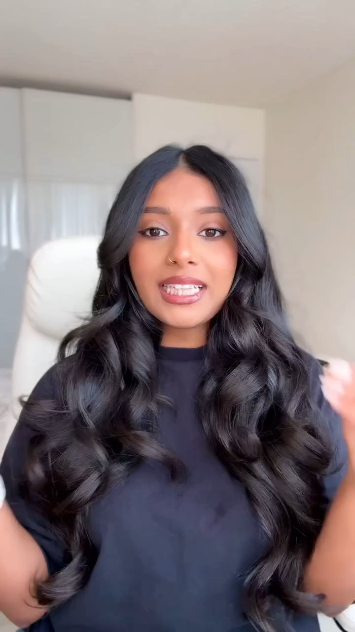 voluminous hair tutorial on day 3 hair ✨ 

comment SHOP and I’ll DM you the link for the products 💗

@k18hair @k18haircanada @daehair @conaircanada @mane_____ @kerastase_official 

#hairtutorial #curlyhair #curlsoncurls #hairstyle