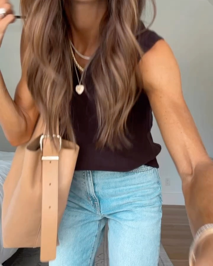 cashmere vest 25% off! 🤎 

#LTKSaleAlert