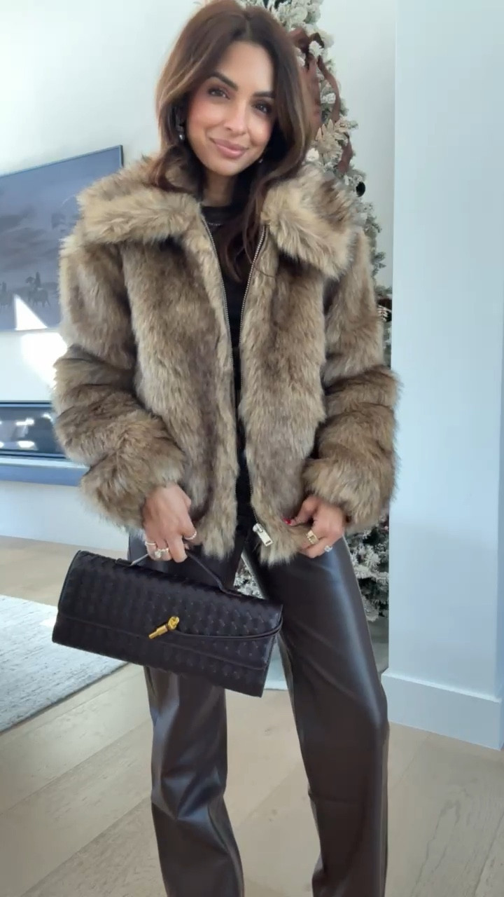 #abercrombiepartnet I am in love with these faux leather pants! Flattering, comfortable, and so versatile to wear all season long. I'm in the 24 short length for reference (TTS)
@abercrombie

#LTKHoliday #LTKPetite #LTKSeasonal