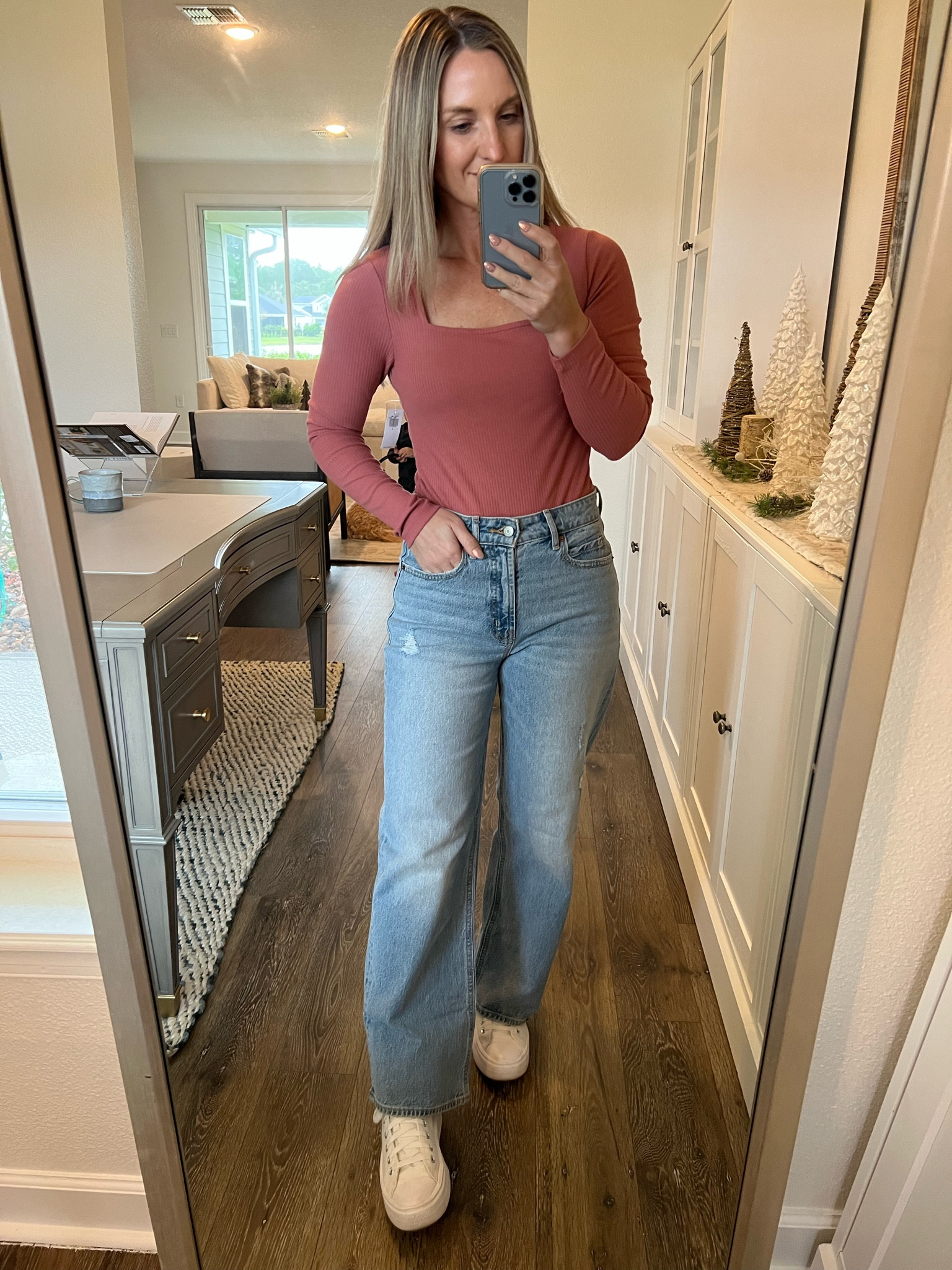 Wearing a 4 petite in the jeans and small in the bodysuit.

Old navy, old navy denim, wide leg jeans, bodysuit, affordable outfit, affordable style, affordable fashion, thanksgiving outfit, fall outfit, mom outfit 

#LTKunder50 #LTKsalealert