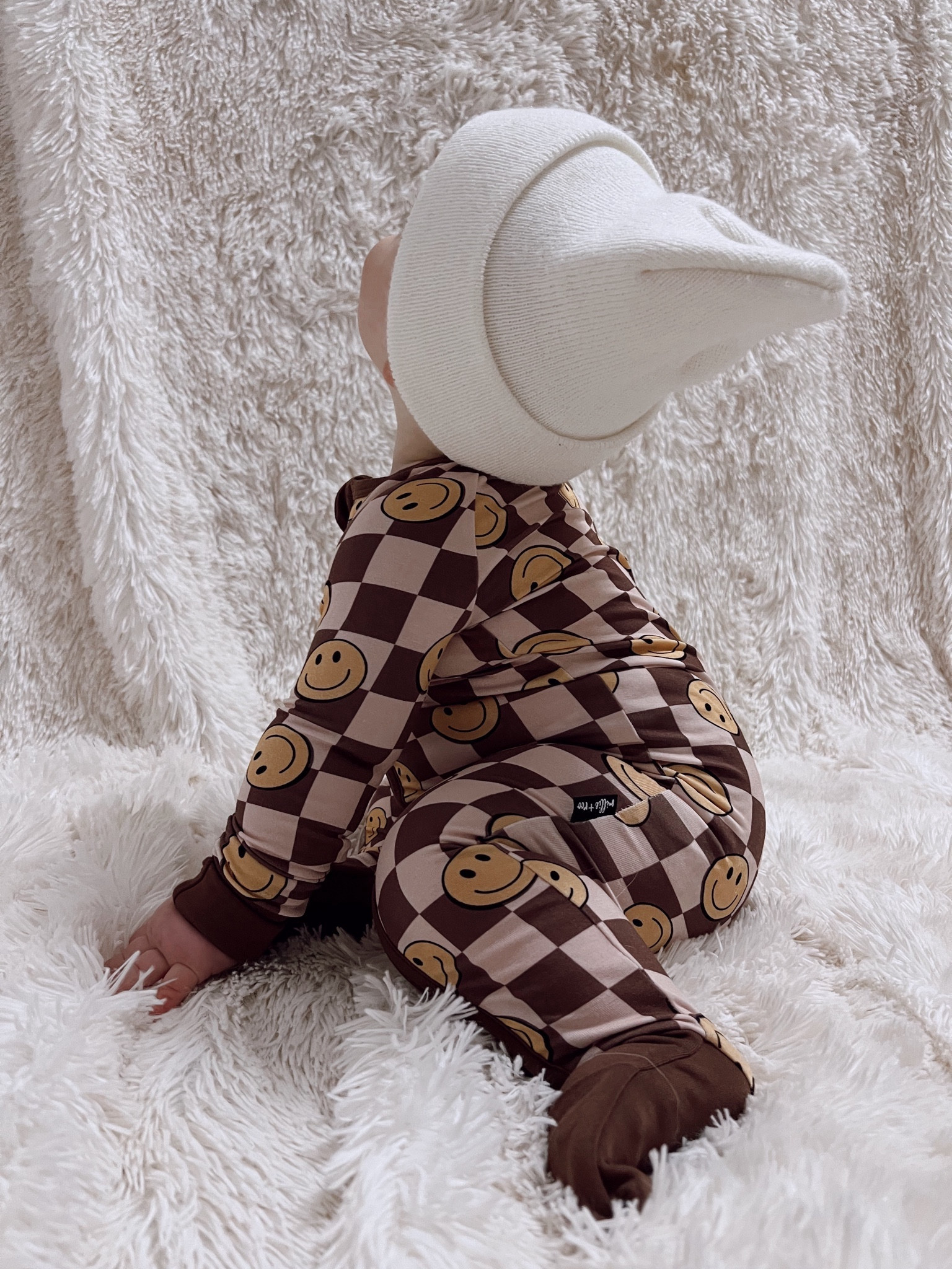 The cutest smiley checkered bamboo onesie from Millie + Roo! I tagged the other prints I ordered that are ADORABLE as well!  

#LTKbump #LTKkids #LTKbaby
