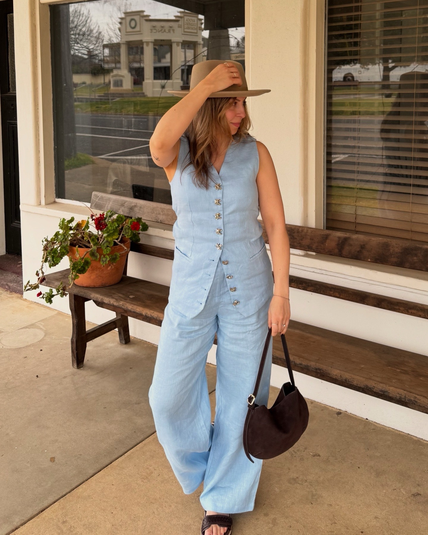Favourite mix of tones: light blue and chocolate brown 🤎🩵 — A moment for this linen set and sandals @walnutmelbourne ready for spring

#whatiwore #walnutmelbourne #ad #outfit #fashionstyle #spring #parisianoutfit #parisianstreetstyle #eurosummer #eurofashion #melbournestyle #handbag #saddlebag #shoulderbag #melbournestreetwear #sydneyfashion #sydneystreetstyle #tonaloutfit #linenoutfit #linenset #ltkaustralia #ltkfashion

#LTKaustralia #LTKshoes #LTKspring