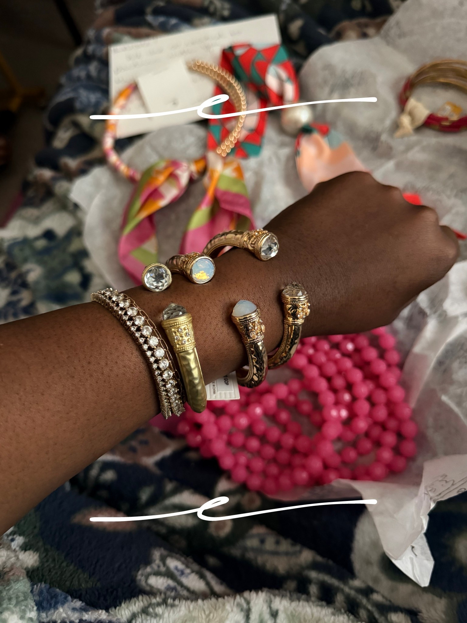 OBSESSED over these gold cuffs from @thewillowtree right now! The perfect addition to your bracelet stack for sure this Spring! 💖


Vacation accessories
Spring jewelry 
Spring break outfits 
Resort wear 2026

#LTKBeauty #LTKMothersDay #LTKgrwm