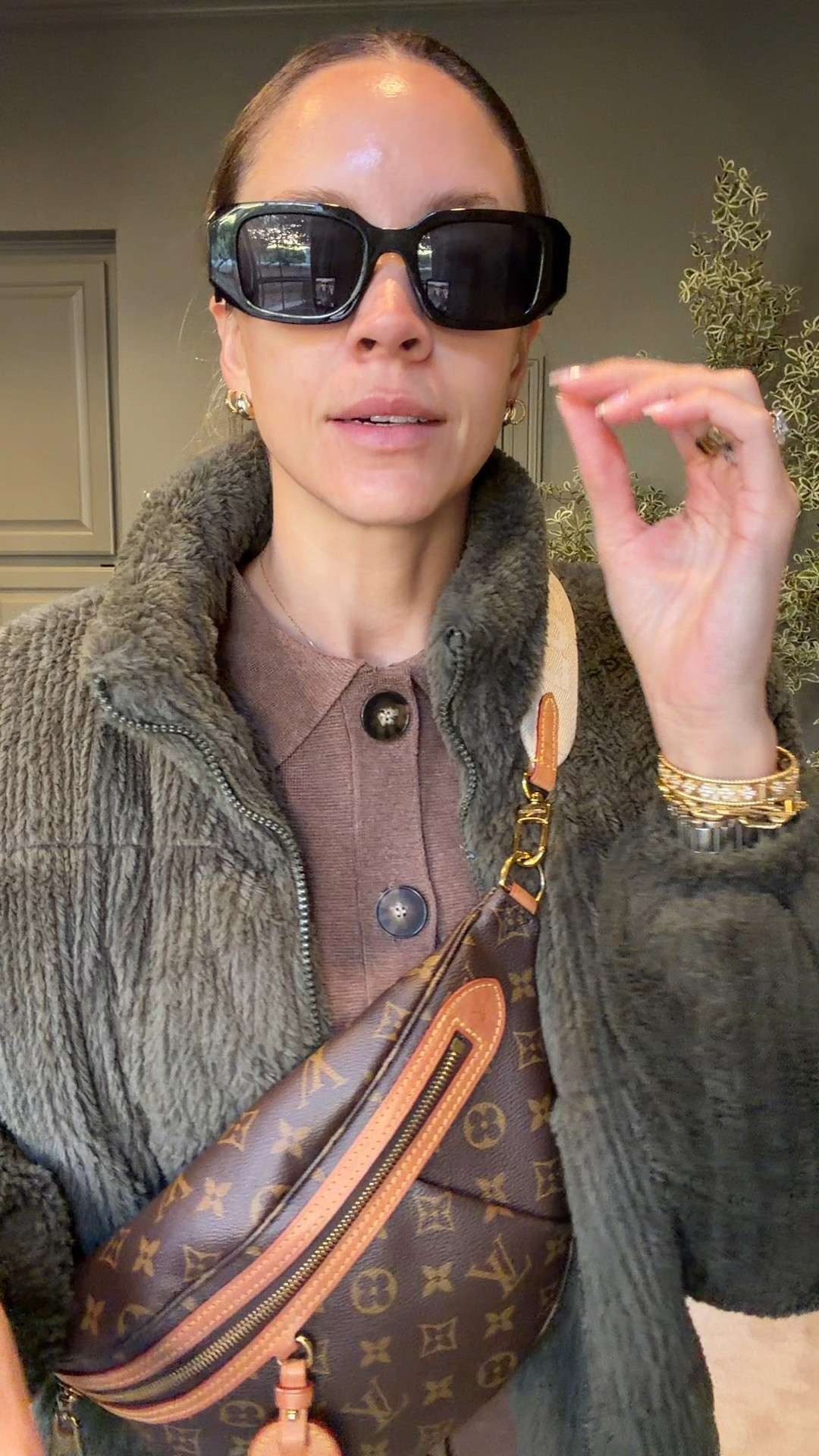 M top, 26 denim, shoes run TTS

brown cardigan, sezane, sezane dupe, designer dupe, Prada dupe, LV bum bag, Louis Vuitton, Prada sunnies, casual outfit, sneakers, jeans, suede sneakers, mom outfit idea, school drop off idea, work from home outfit, work tops, work attire 

#LTKmomlife #LTKgrwm #LTKootd