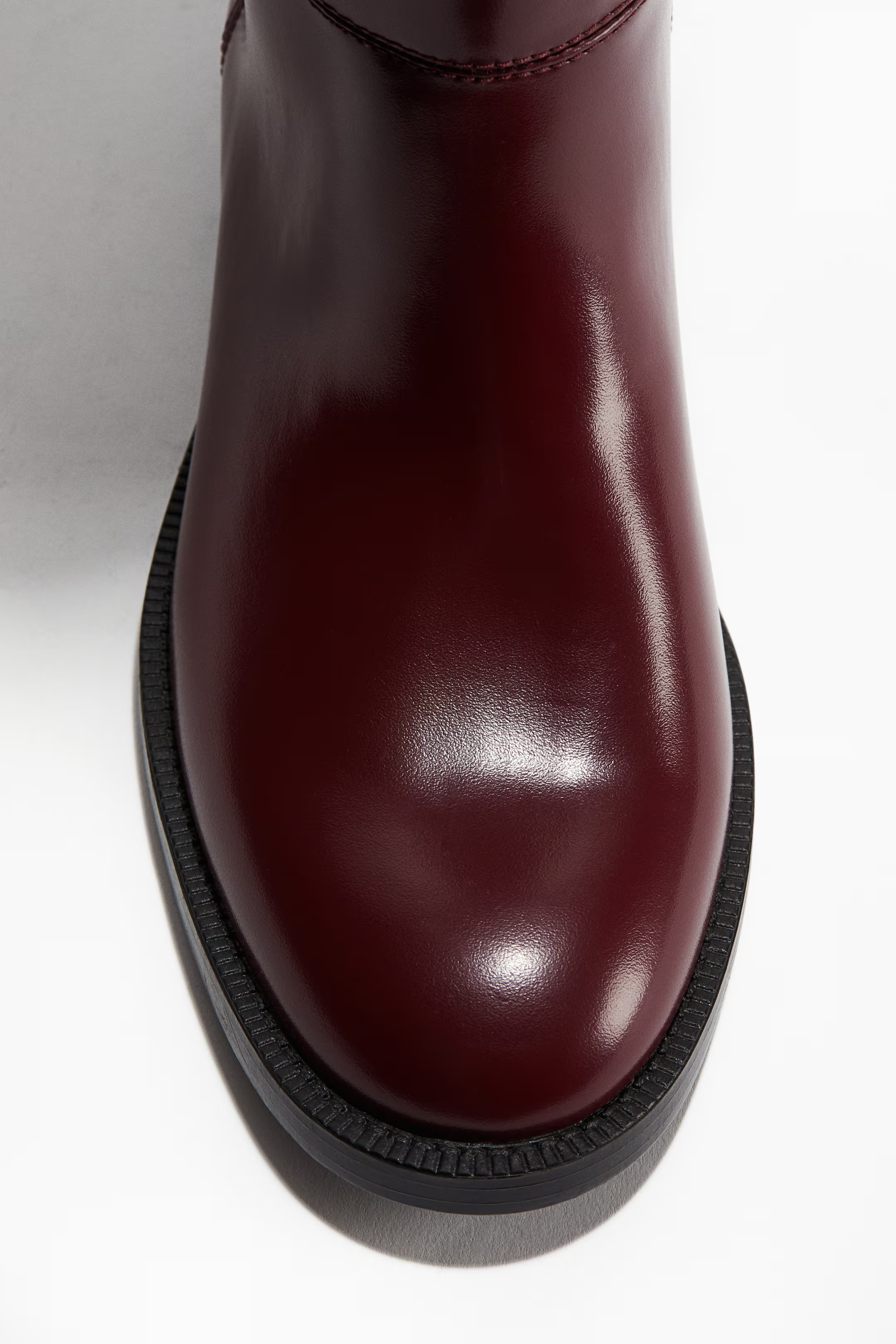 Only required cookies | H&M (US + CA)