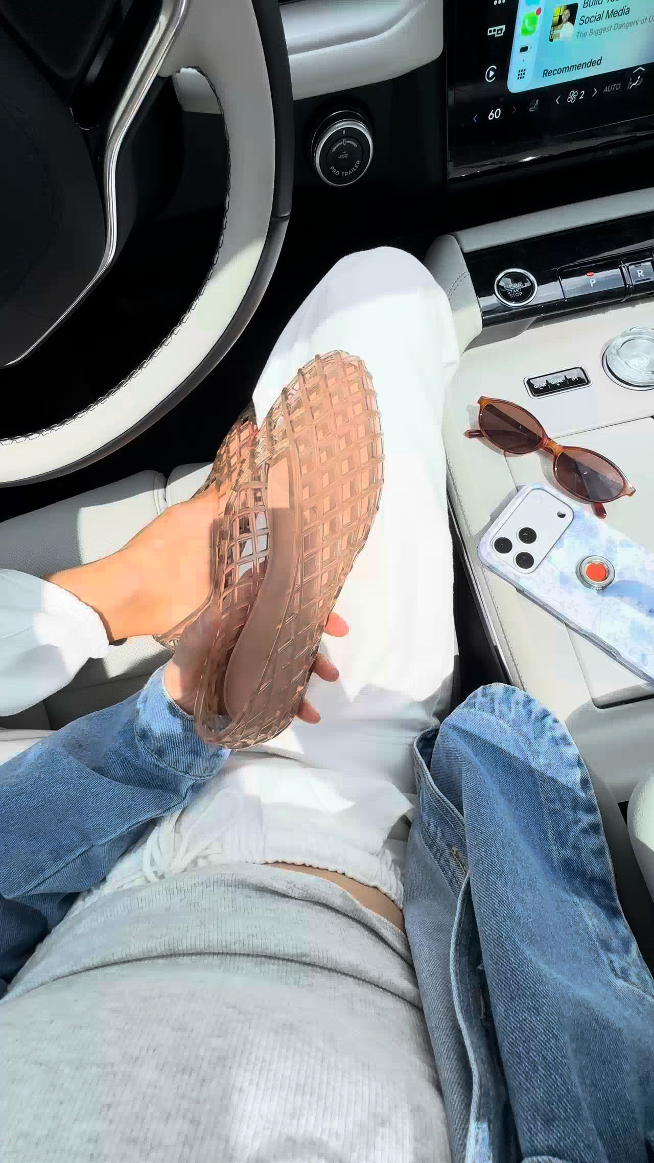 Have been loving these jelly sandals for summer! Have padding so actually so comfy!! 

 