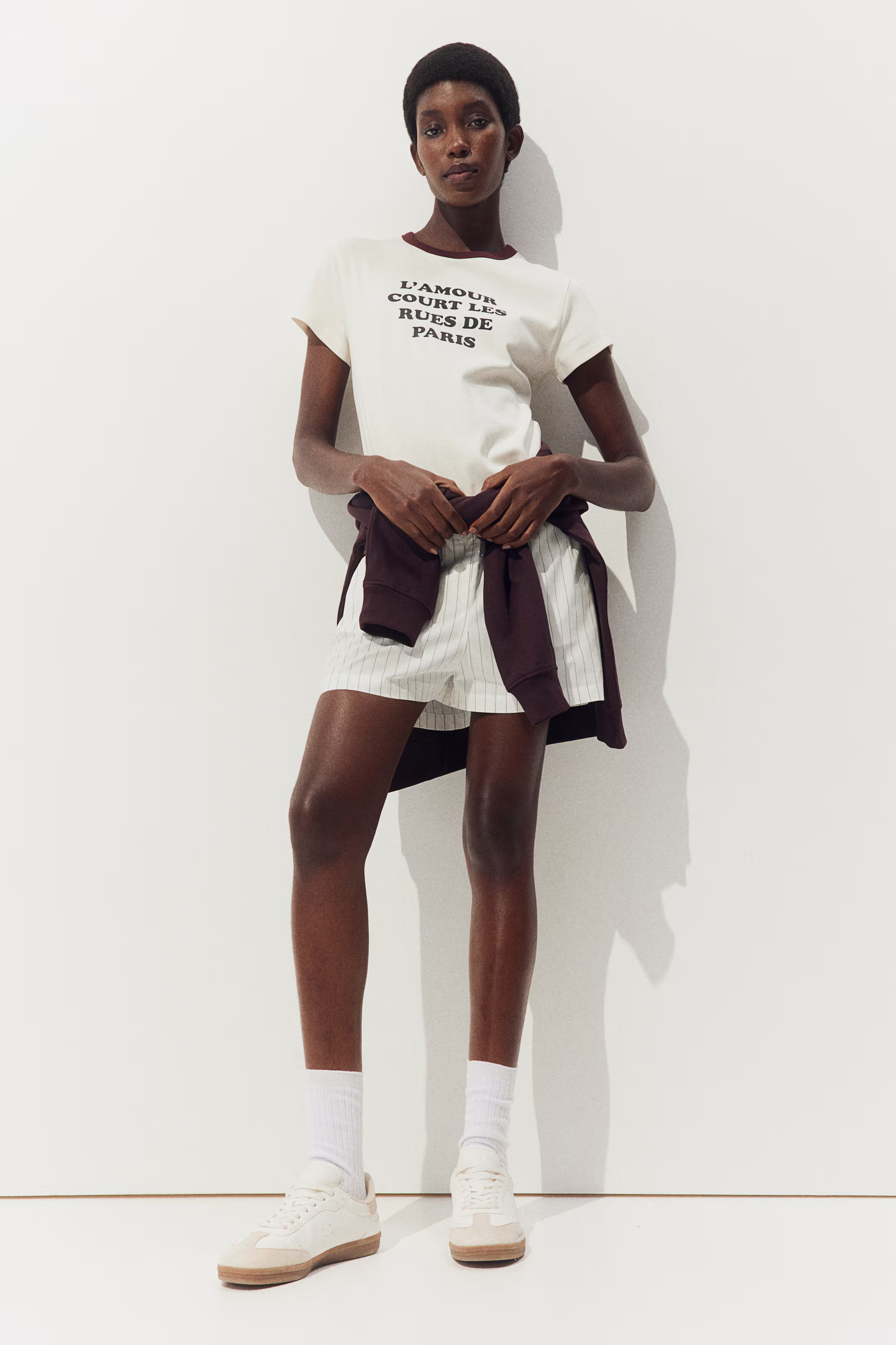 Fitted Cotton T-shirt - Round Neck - Short sleeve - Natural white/Paris - Ladies | H&M US | H&M (US + CA)