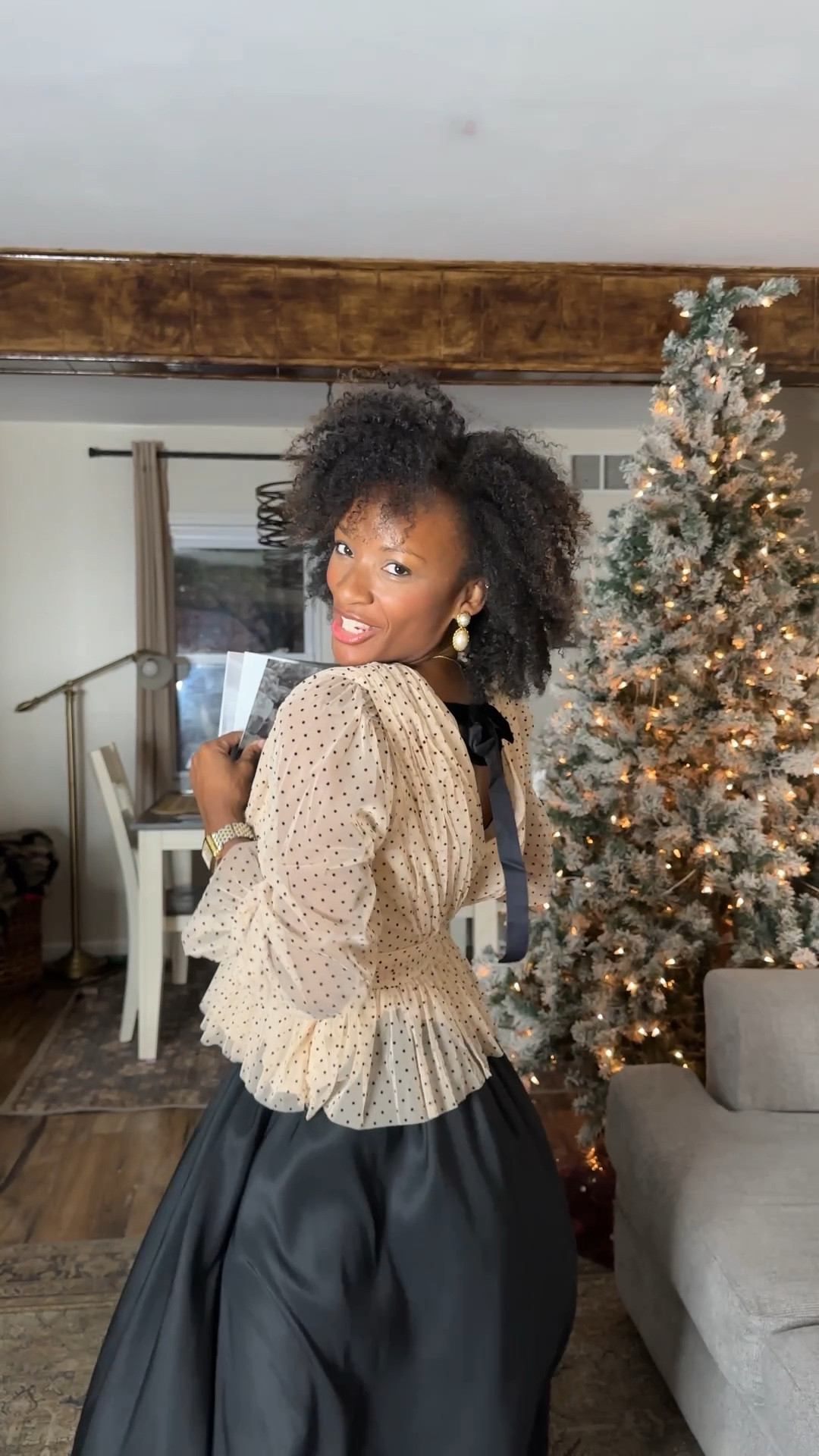 Magazine cover outfit reel