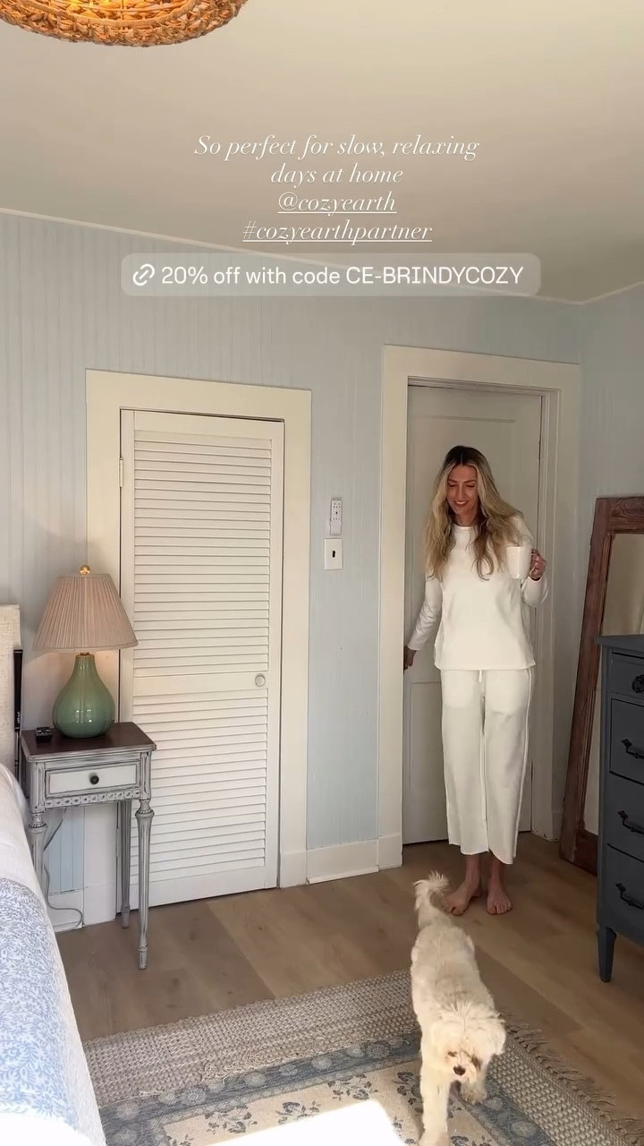 So perfect for slow, relaxing days at home 
Use code CE-BRINDYCOZY for 20% off this @Cozy Earth lounge set!
 #cozyearthpartner