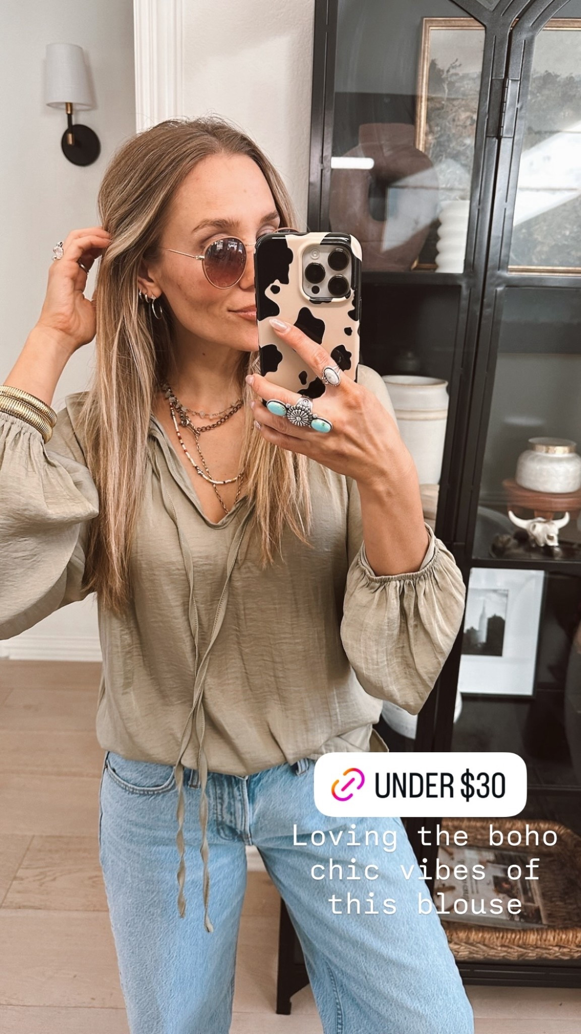 Loving the boho chic vibes of this blouse