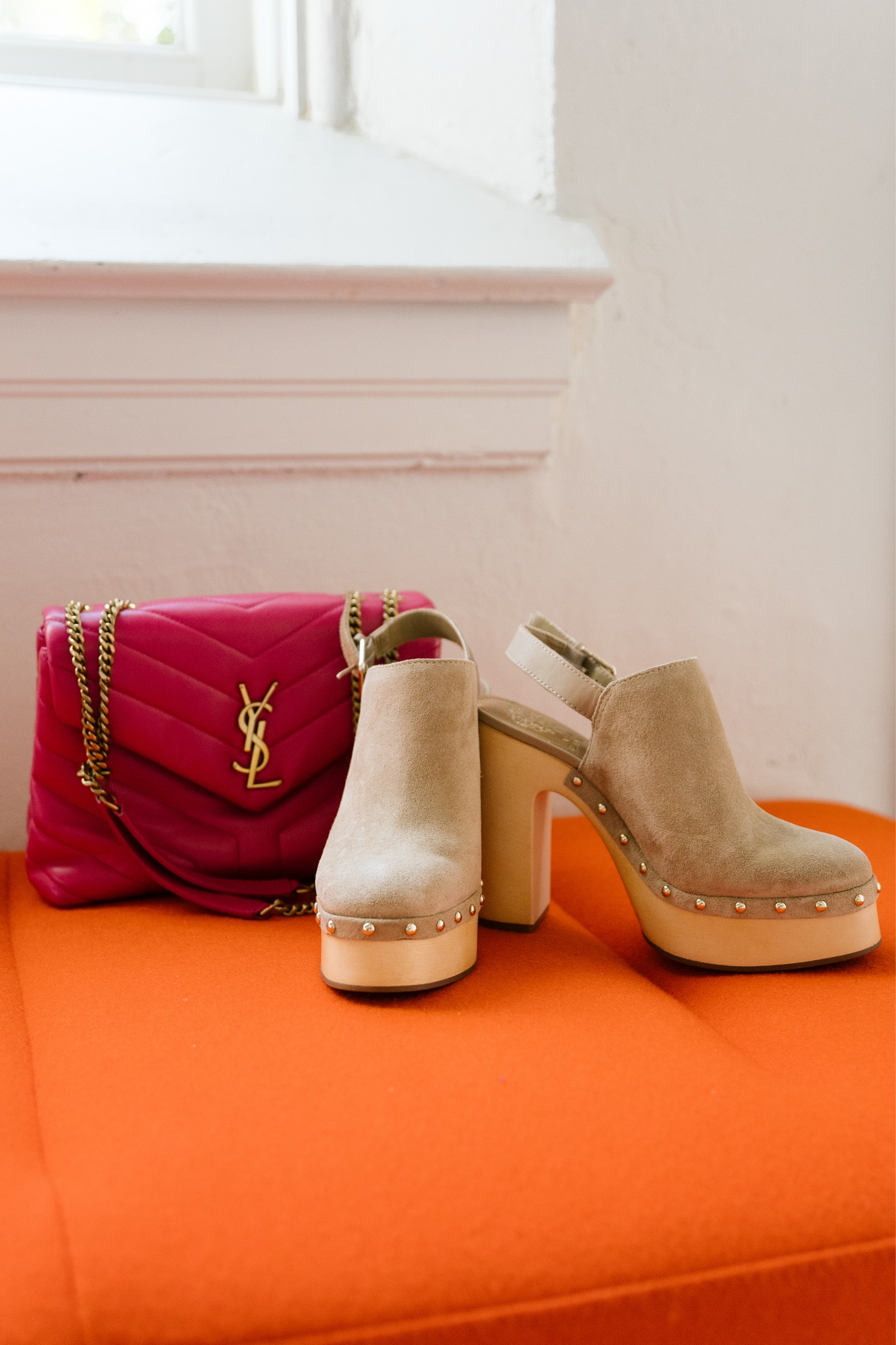 my fav clogs are on sale + an extra 25% off at @vincecamuto | yes please!! 


#LTKshoecrush #LTKSeasonal #LTKunder100