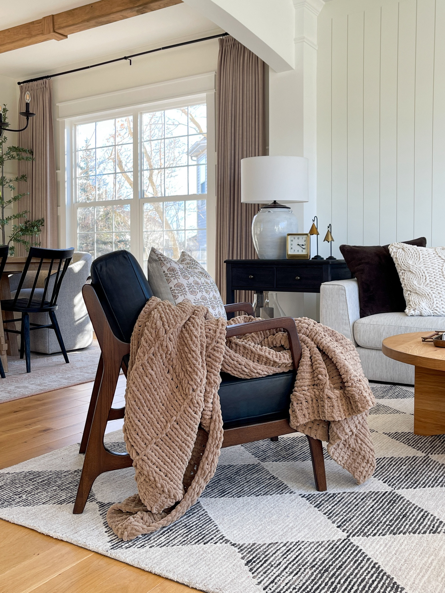 Living room, interior decor, home, cozy living, hygge home, midcentury chairs, Pottery Barn, Poly & Bark, leather chair, black leather, neutral home

#LTKhome