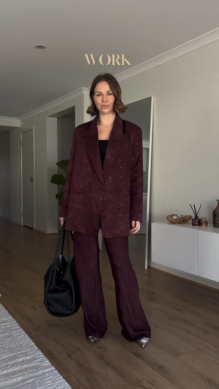 Ready for whatever, with @vrg.grl 

*gifted 
#eventwear #whattowear #capsulewardrobe #eventdressing #weekendoutfitideas