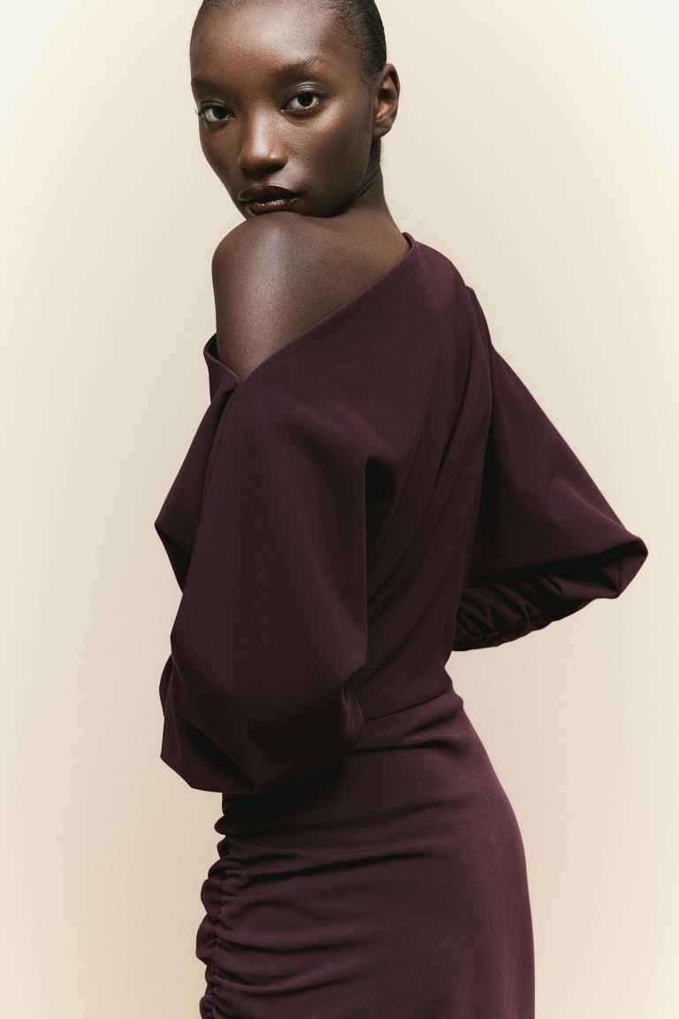 One-shoulder dress - Burgundy - Ladies | H&M GB | H&M (UK, MY, IN, SG, PH, TW, HK)