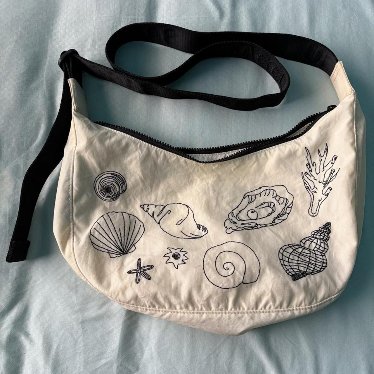 Baggu Embroidered Shell Medium Crescent \u2728\ud83d\udc1a GUC... | Depop | Depop US