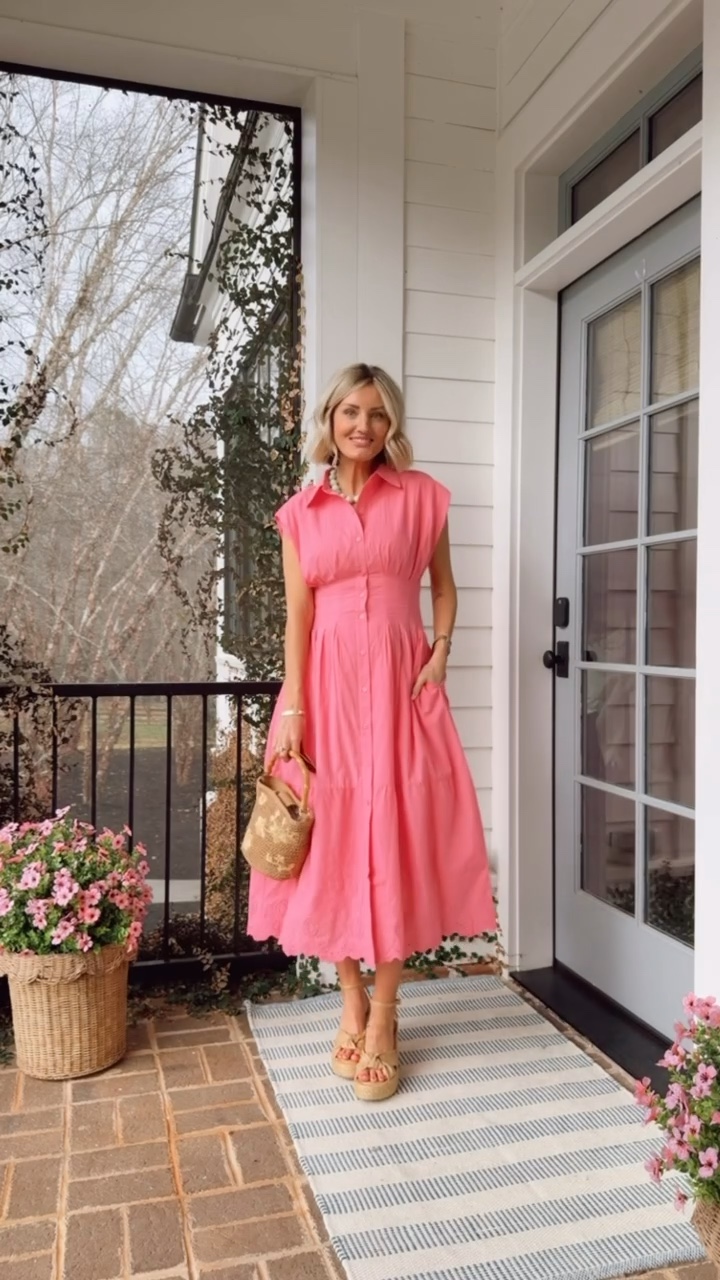 This pink dress is such a great piece to have in your closet! Easy to throw on, has functional buttons if you’re a nursing mom, and it’s great for work or play! Wearing XS! Use code LOVERLY15 for 15% off your first order!

Loverly Grey, spring dress, Avara, spring looks 

#LTKSeasonal