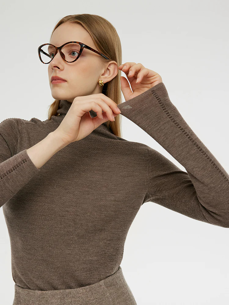 Machine Washable Wool Turtleneck Women Knit Top | GOELIA