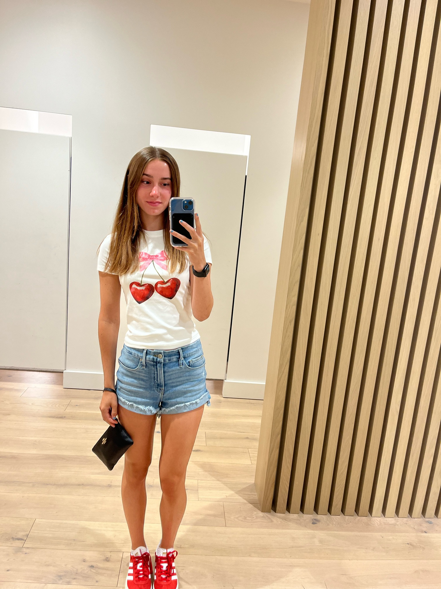 Mall of America Shopping Outfit


Shoes run about 1/2 size big

#LTKBacktoSchool #LTKSeasonal #LTKShoeCrush