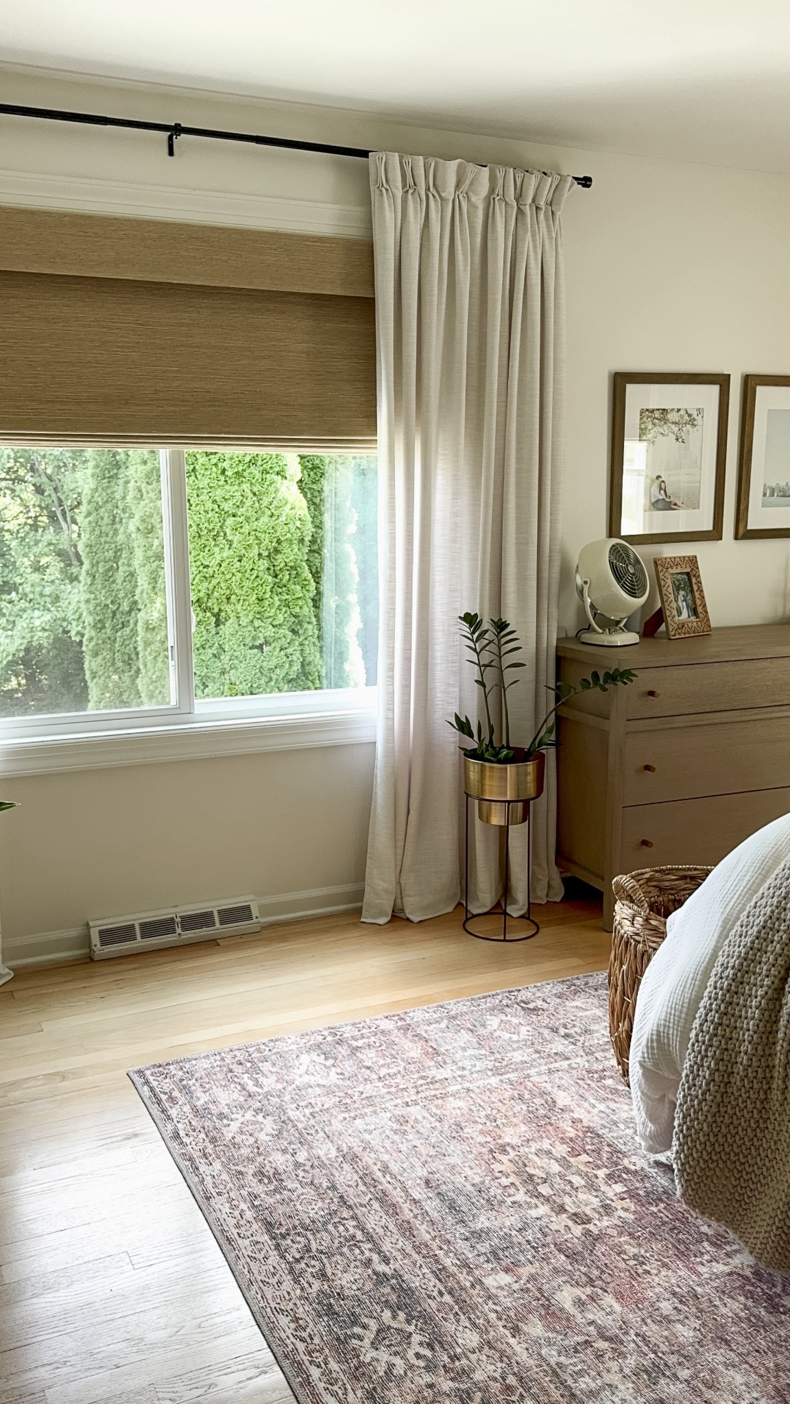 Twopages Home. Bedroom design. Blackout curtains. Blackout motorized blinds. Quilt. Throw blanket. Duvet cover. Neutral decor. Upholstered bedframe. Dresser. Area rug.

#twopageshome

#LTKHome