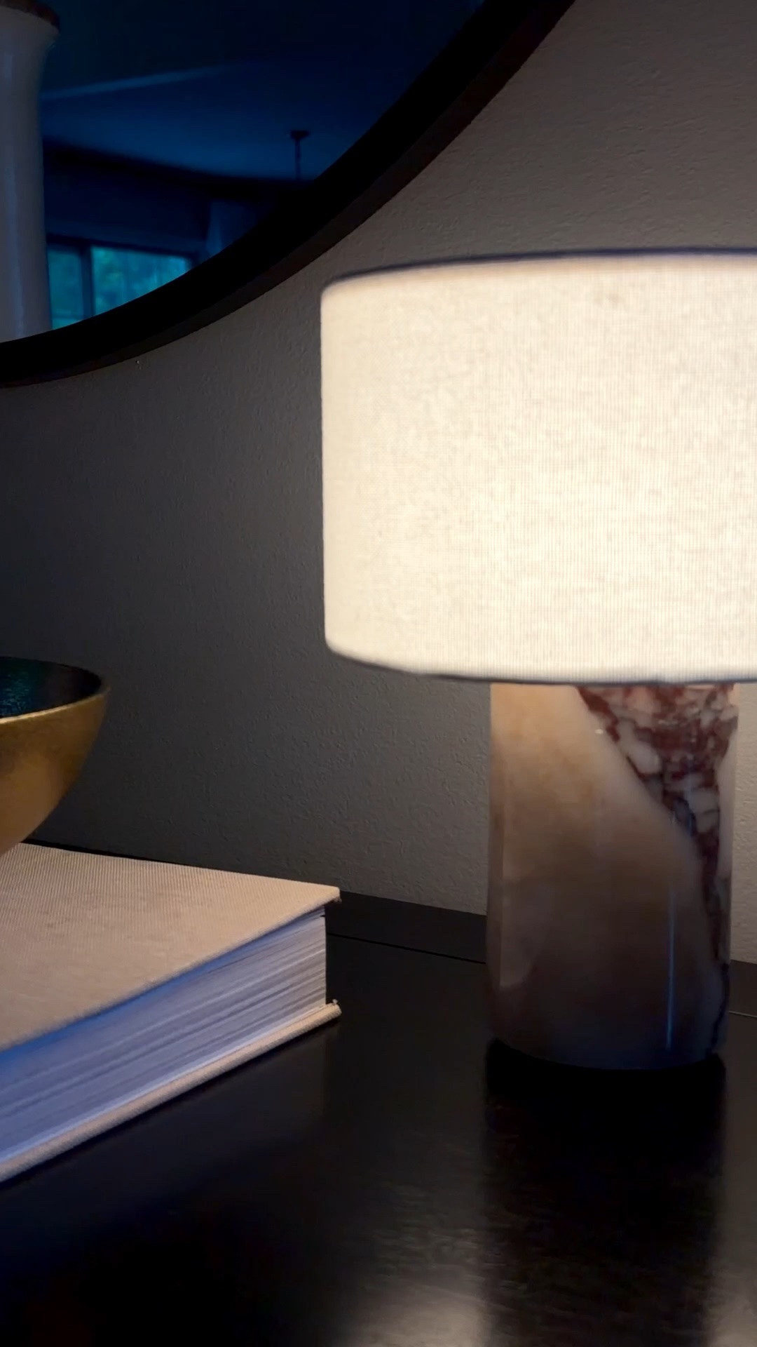 It looks high End but it’s Amazon! My favorite latest purchase from Amazon.✨🤎

#home #interior #marble #light #minilamp #lamp #styling

#LTKSeasonal #LTKOver40 #LTKHome