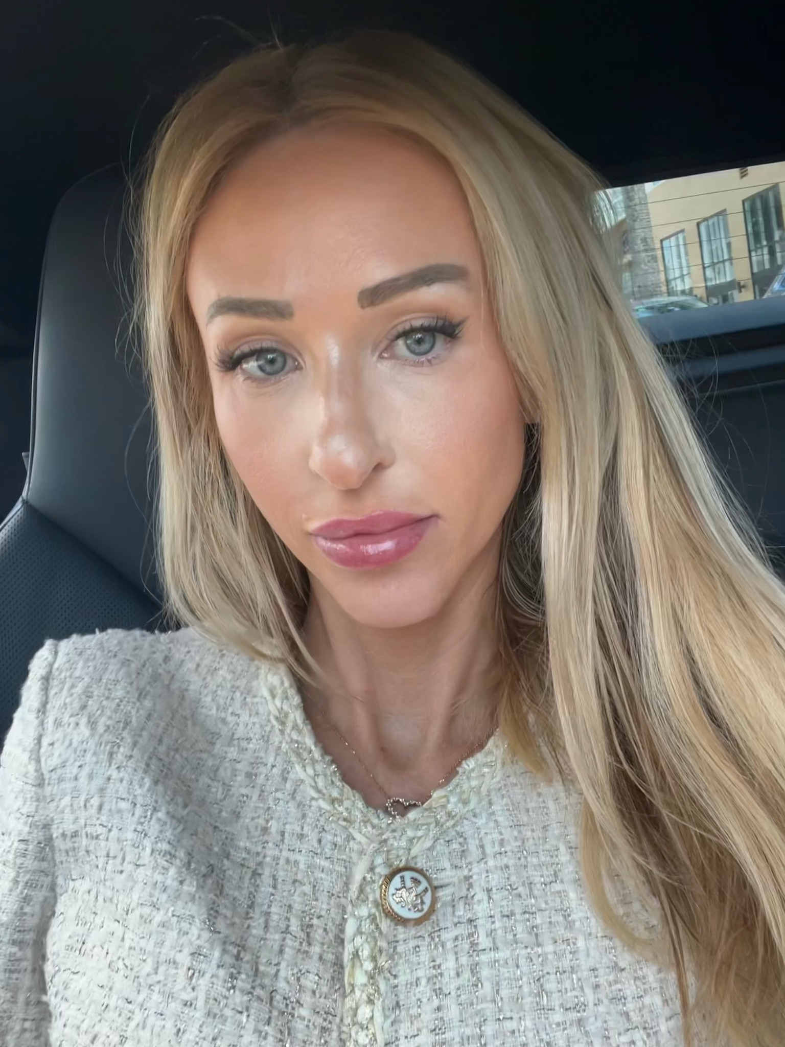 Beige tweed blazer I wore for girls lunch last week!

#LTKWorkwear #LTKStyleTip