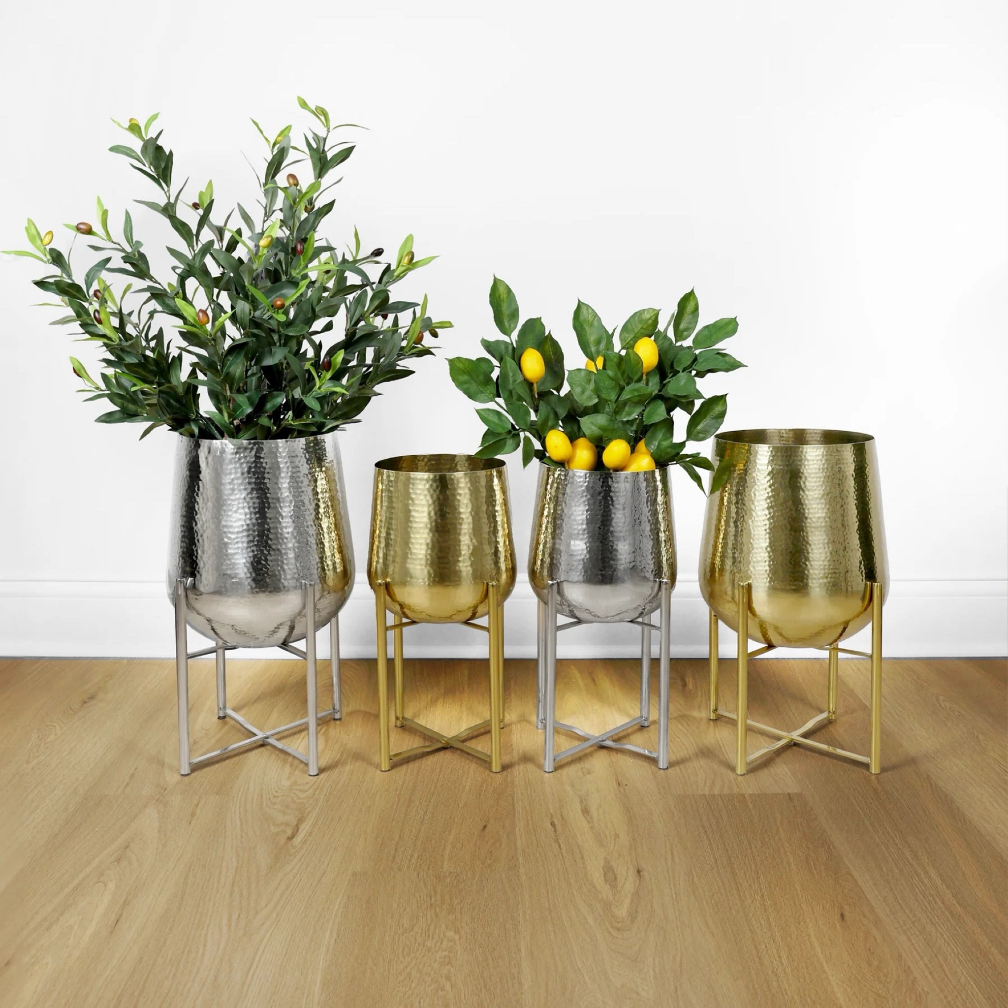 Gold decor, silver decor, planter, outdoor decor, summer home, home decor, botanicals, faux stems


#LTKStyleTip #LTKHome #LTKSeasonal