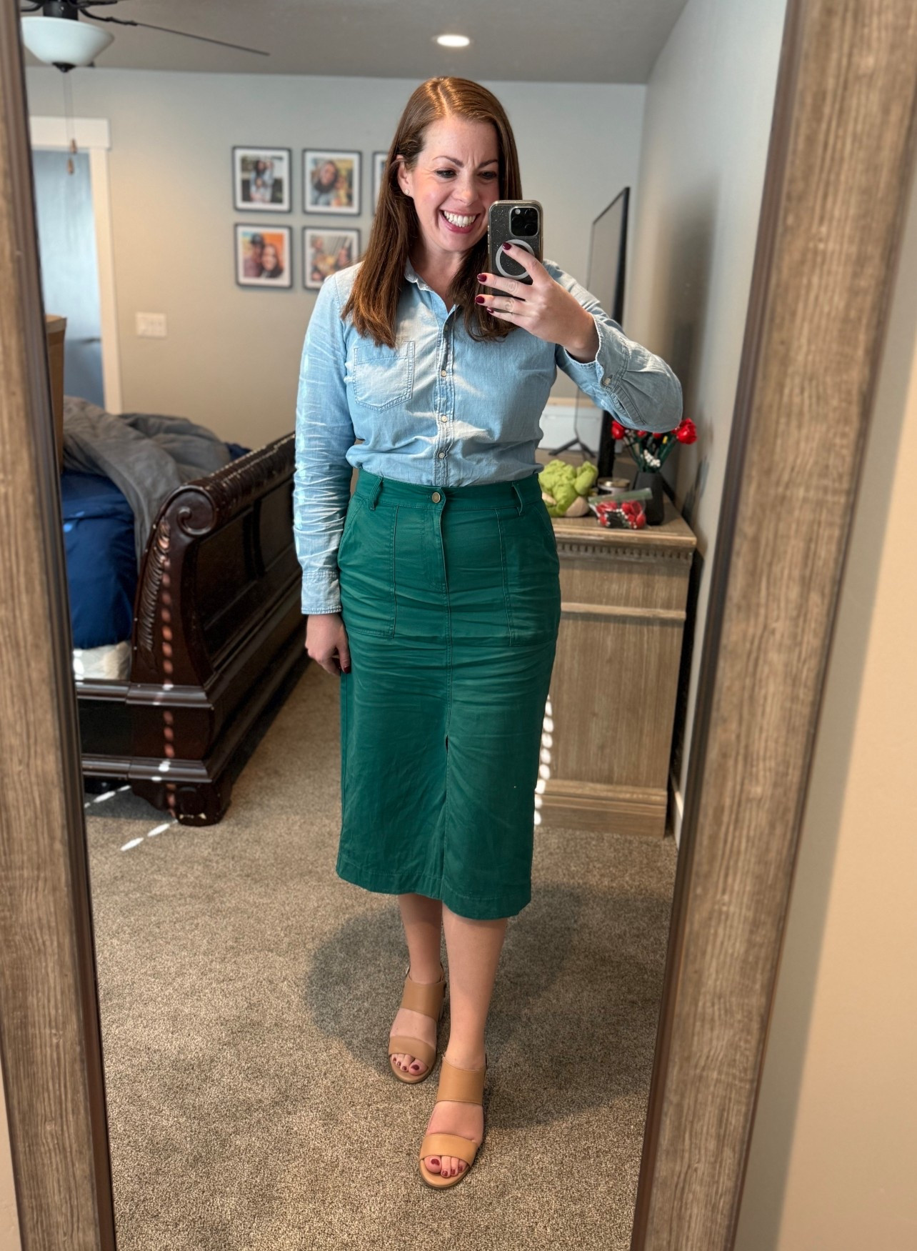 This Kelly green skirt from Talbots is gorgeous, comfortable, and has pockets. You need it! In an 8. 

#LTKMidsize #LTKWorkwear #LTKShoeCrush