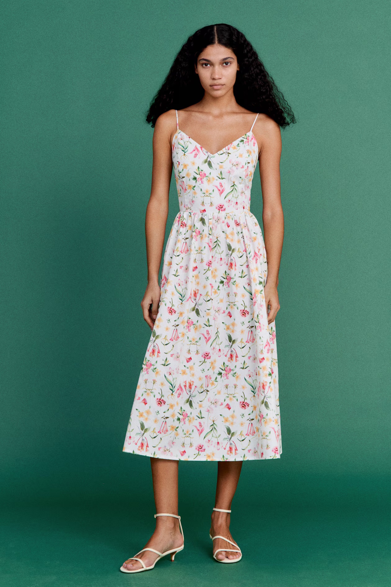 Strappy dress | H&M (UK, MY, IN, SG, PH, TW, HK)