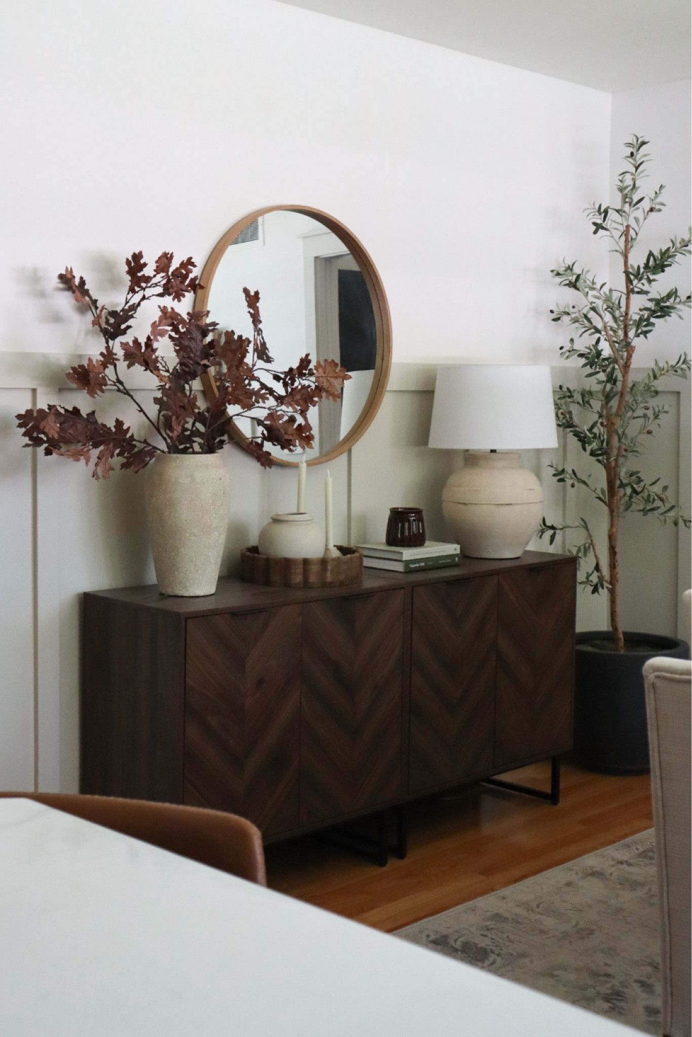 Follow me @crystalhanson.home on Instagram for more home decor inspo, styling tips and sale finds 🫶

Sharing all my favorites in home decor, home finds, spring decor, affordable home decor, modern, organic, target, target home, magnolia, hearth and hand, studio McGee, McGee and co, pottery barn, amazon home, amazon finds, sale finds, kids bedroom, primary bedroom, living room, coffee table decor, entryway, console table styling, dining room, vases, stems, faux trees, faux stems, holiday decor, fall decor, seasonal finds, throw pillows, sale alert, sale finds, cozy home decor, rugs, candles, and so much more.


#LTKSeasonal #LTKHome #LTKFallSale