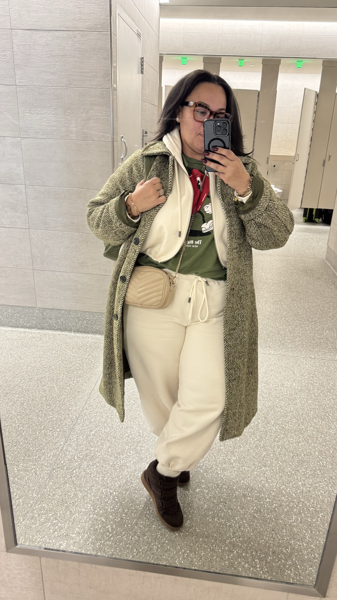 I love a good airport fit✈️

#LTKActive #LTKplussize #LTKbeauty