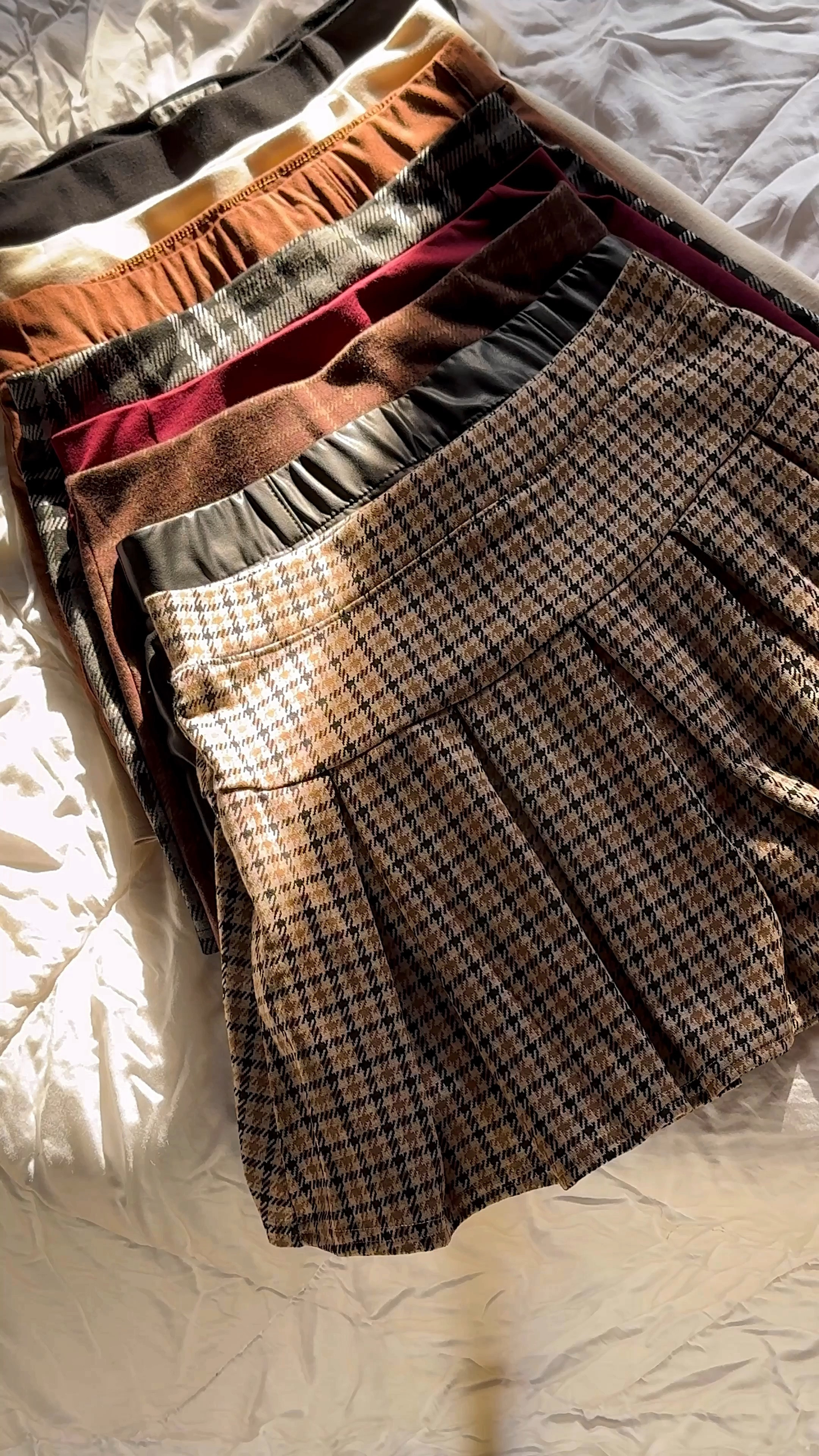 The best SKORTS!! I wear a size S in all these and I have a 28” waist!



#LTKSeasonal #LTKVideo #LTKFindsUnder50