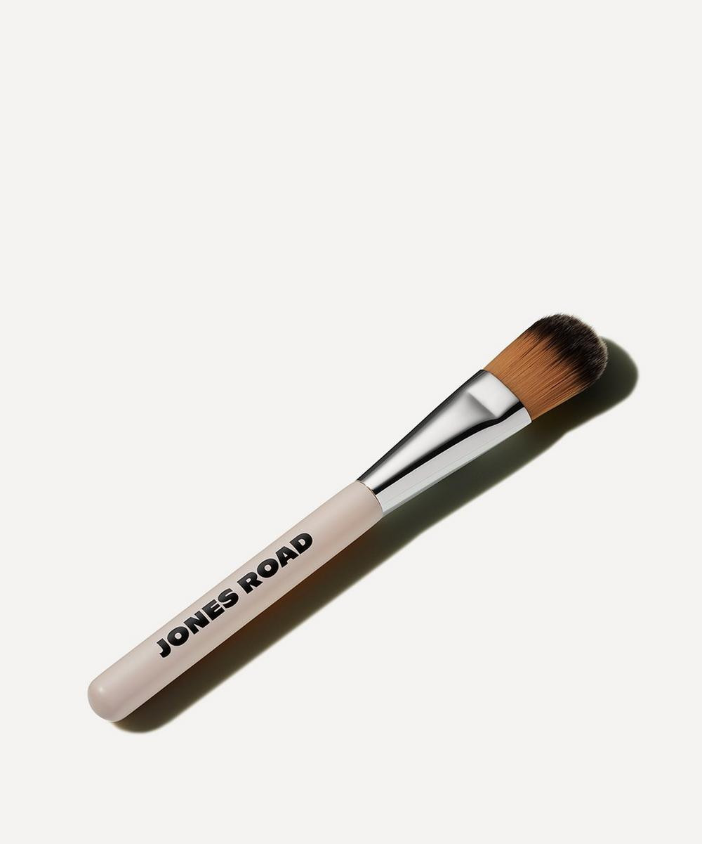 Jones Road The Skin Brush Neutral Wide & Rounded Shape For Blending Luxury Makeup Brush For All Skin Types Hypoallergenic Fibres | Liberty London (US)