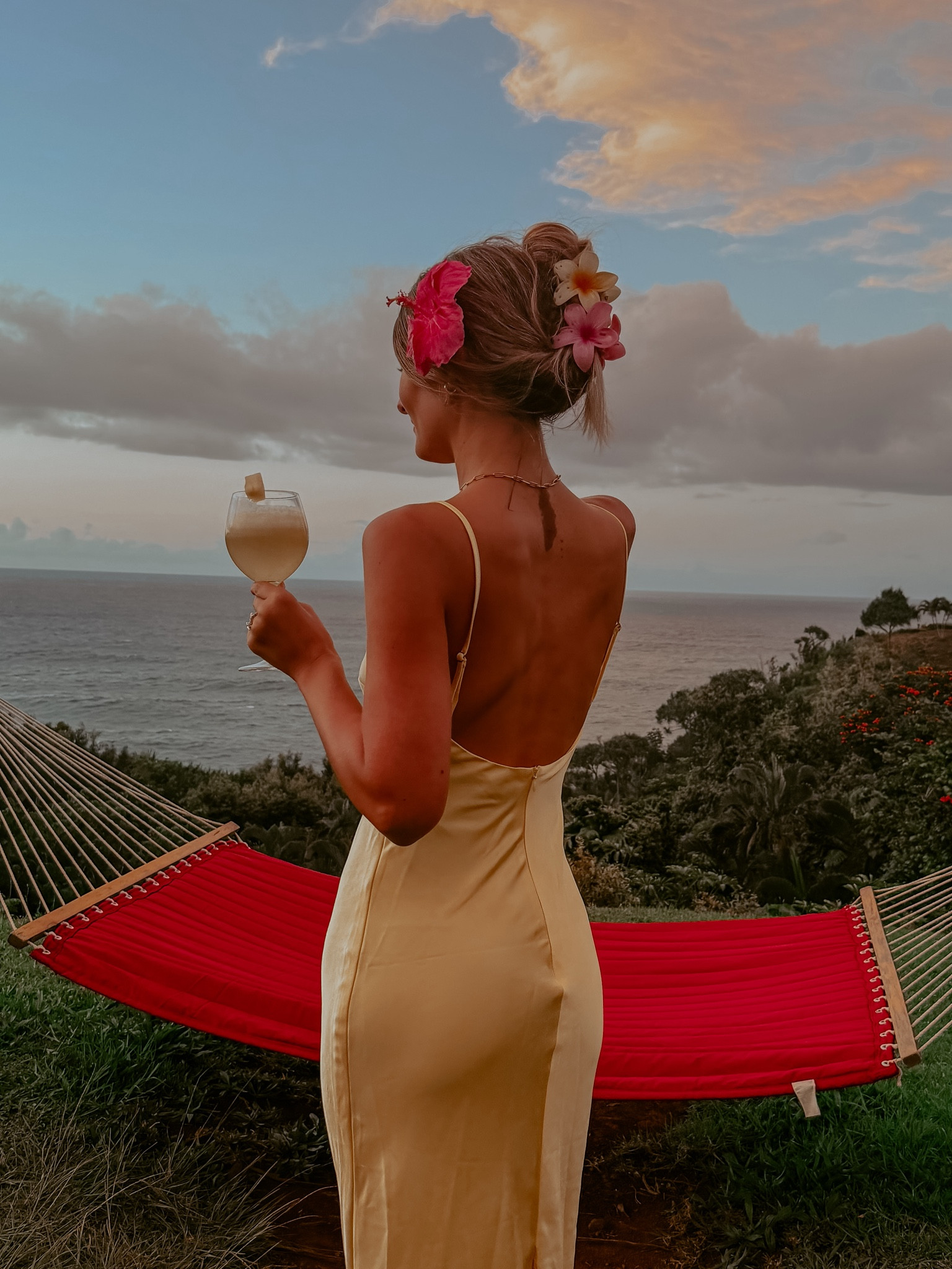 The most beautiful backless maxi dress I’ve ever seen!!! 


Jordanmarie, maxi dress, yellow dress, vacation, outfit inspo, summer outfitt

#LTKootd #LTKPetite #LTKTall