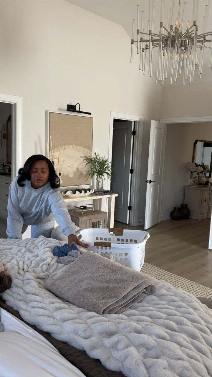 Let’s get into my evening cleaning routine! This is everything I do on a daily basis to keep my home looking as clean as humanly possible! 

Cleaning routine, cleaning products, wet dry vacuum 

#LTKmomlife #LTKSpringSale #LTKHome