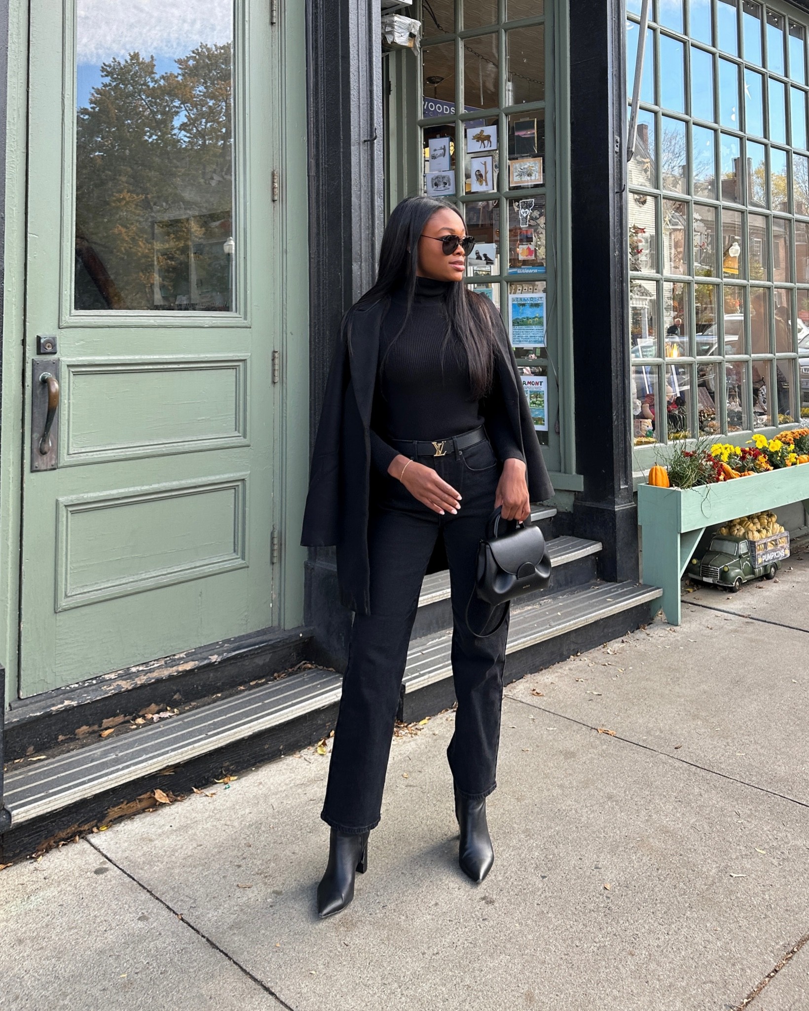 All black outfit for fall 🖤 

#LTKSeasonal #LTKstyletip #LTKshoecrush