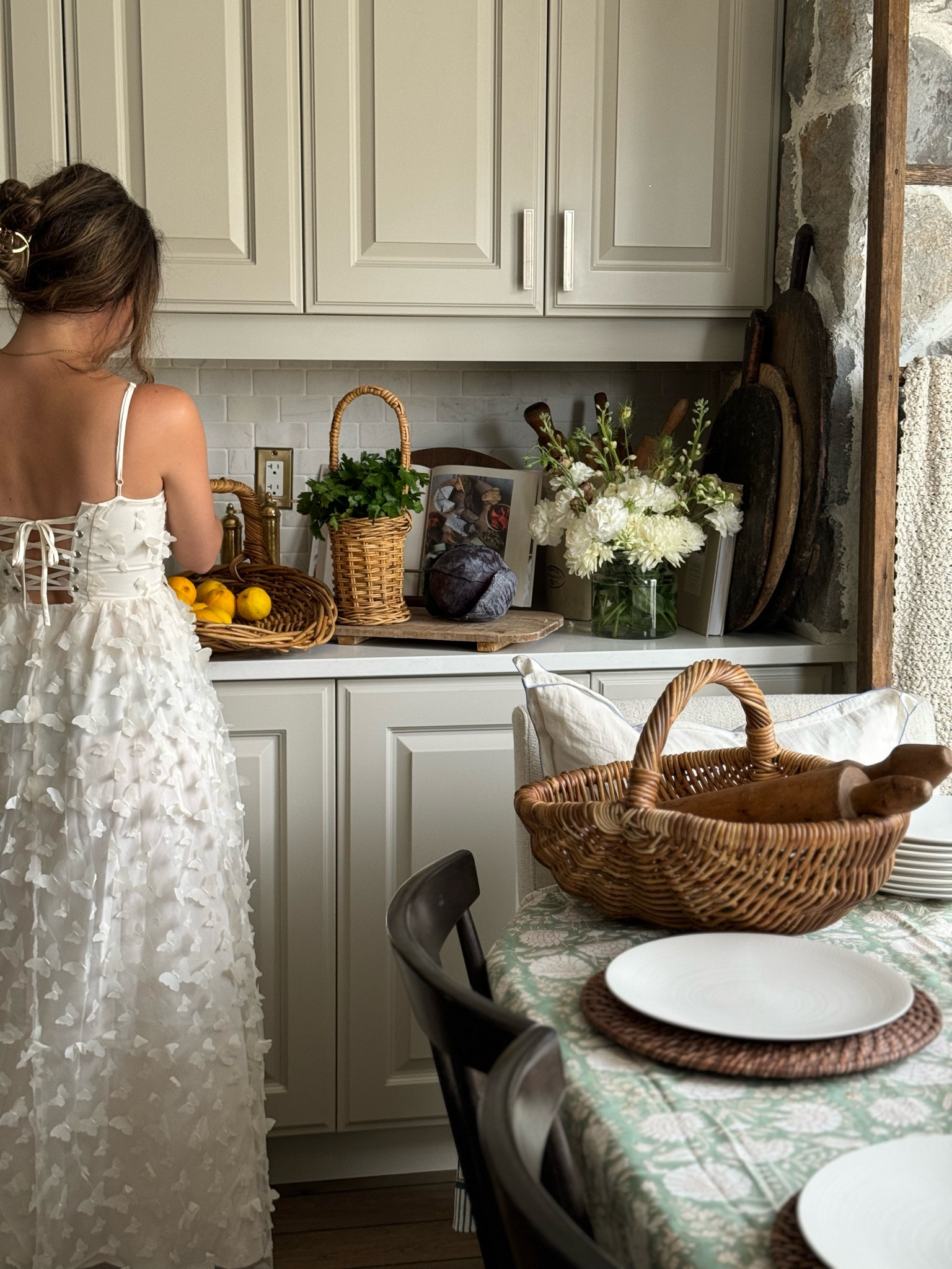A similar butterfly dress 🦋🤍

#LTKstyletip #LTKsummer #LTKpartywear