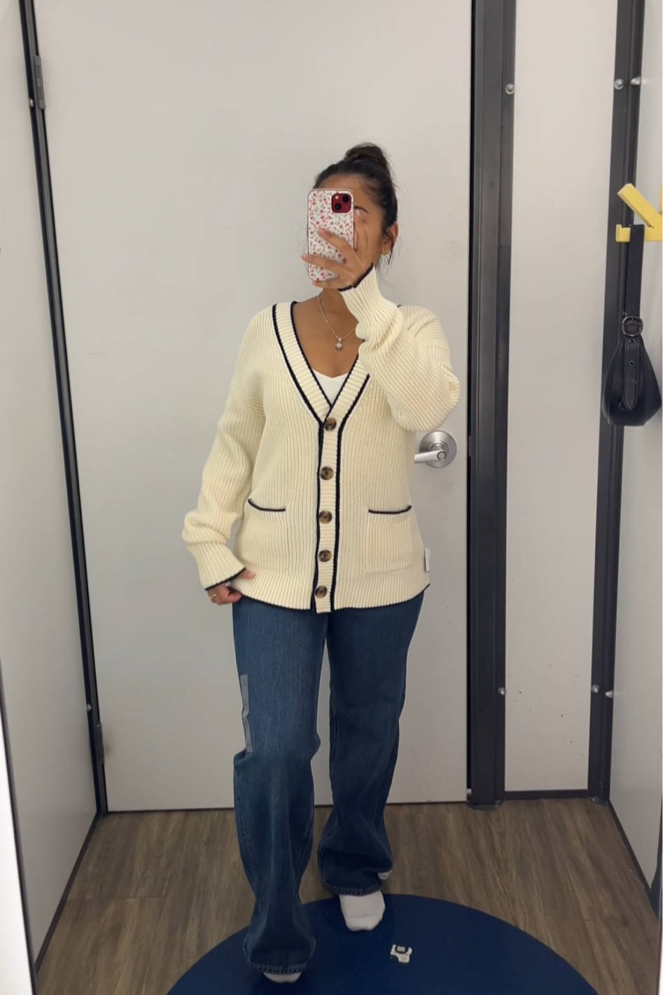 Size small 