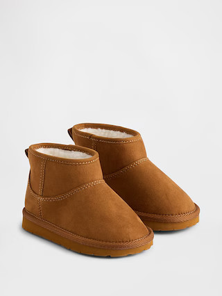 Toddler Vegan Suede Sherpa-Lined Boots | Gap (US)