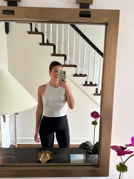 Casual outfit inspo!

Weekend outfit ideas - casual outfit - black leggings - athleisure - activewear 

#LTKfitness #LTKActive #LTKstyletip