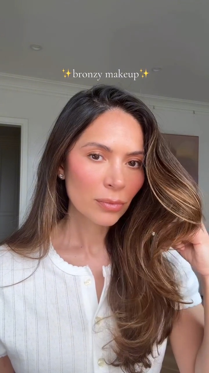 Bronzy makeup ✨

#LTKSeasonal #LTKBeauty