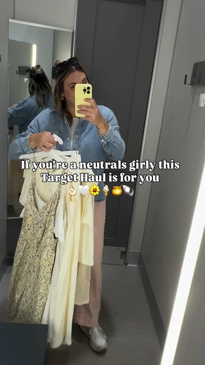 Comment TARGET below and I’ll send you the links right away! 🐚🍦🍯

Target has been killing it lately and the seashell sweater is finally back in stock! 

Target haul, Target finds, Target sale, mom style, affordable fashion, style under 50, style under 25, Target

https://liketk.it/6212V