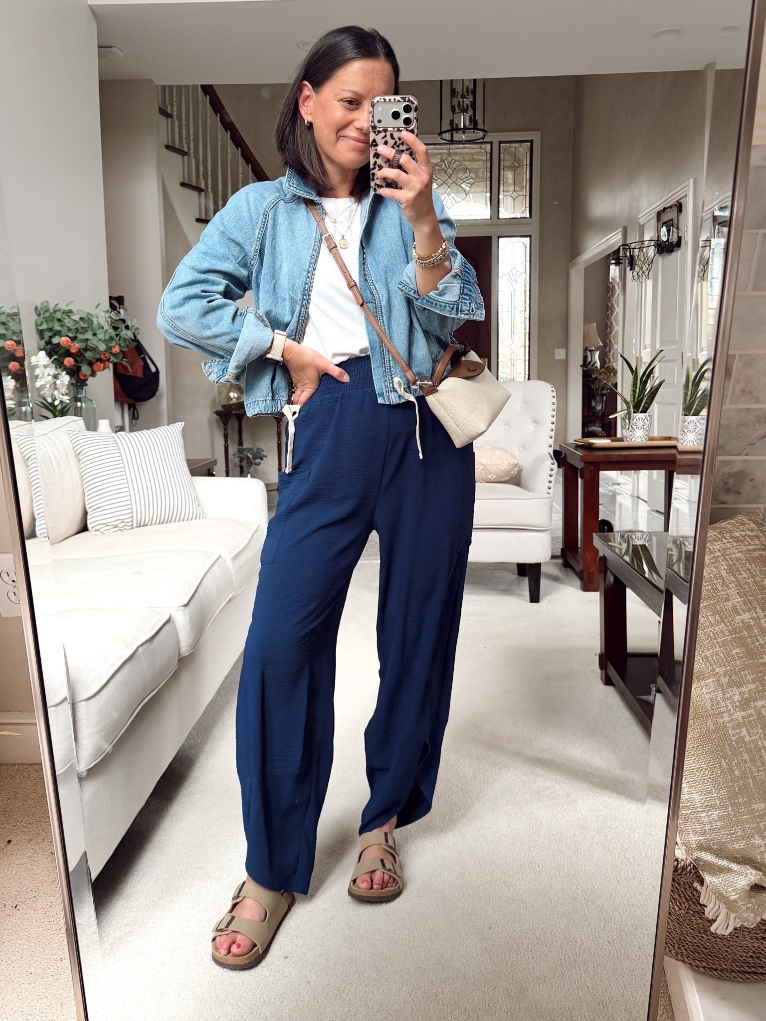 Mom outfit of the day! Comfy pants from Amazon run true to size!



#LTKmomlife #LTKgrwm #LTKOver40