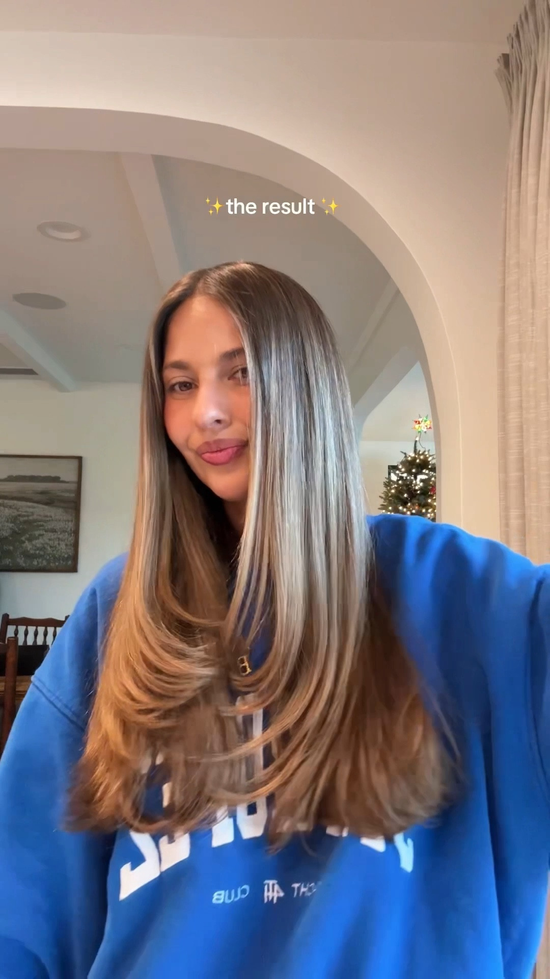 How I get my hair to look like this ✨

Dyson round brush attachment for volume + smoothness
Nécessaire shampoo + conditioner (I rotate my haircare depending on what my hair needs)
Redken hair oil for the perfect glossy finish

All my exact products are linked 🤍
