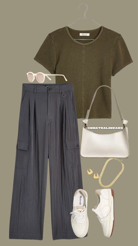 Fall outfit for errands 

#LTKstyletip #LTKcurves #LTKitbag