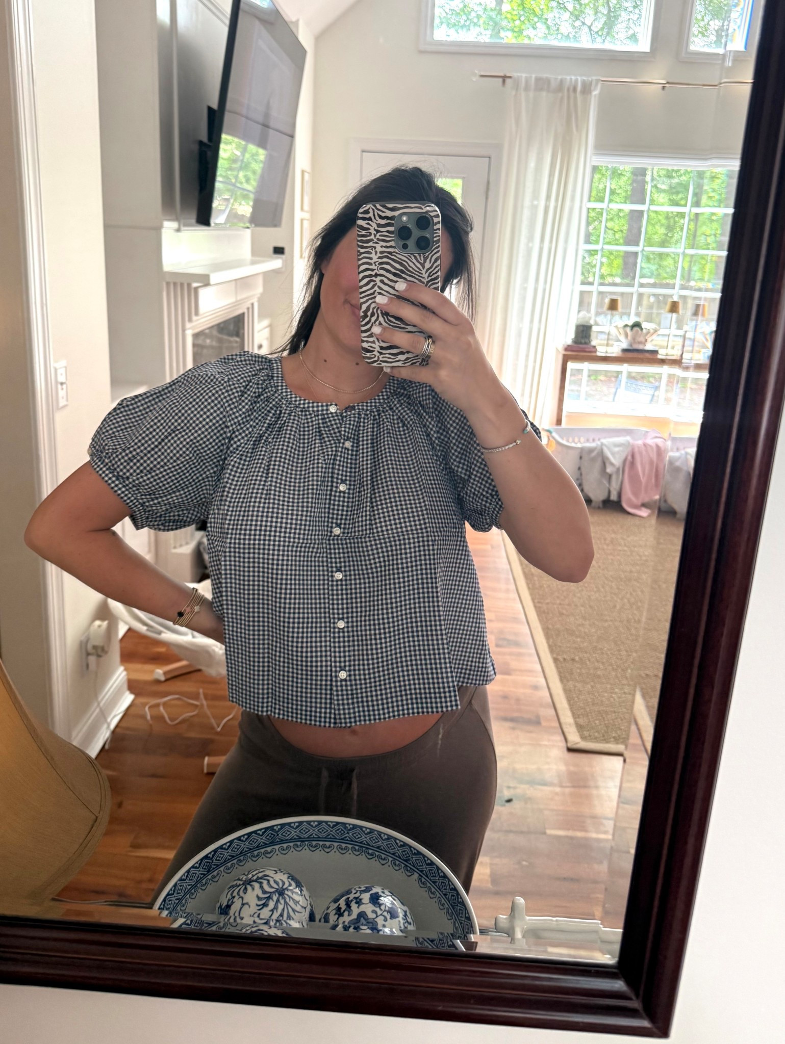 Wearing the beacon blue color in a size small!!!!!

#LTKmomlife #LTKootd #LTKgrwm