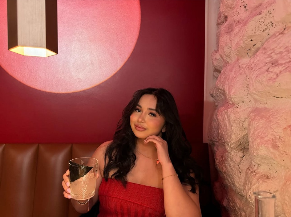 this is actually a skirt I used as a dress 🙂‍↔️❤️💌  me 🤝🏼 interchanging my clothess

#LTKPetite #LTKFindsUnder50 #LTKStyleTip